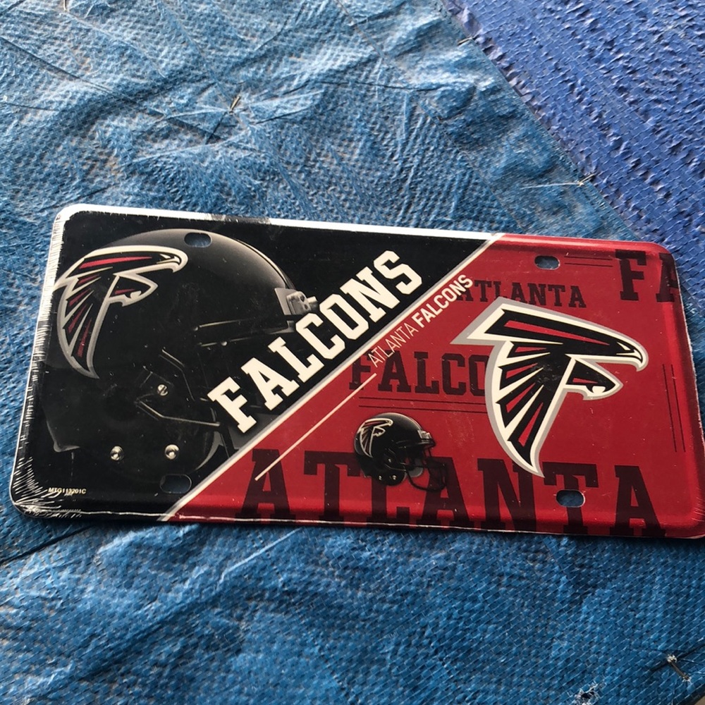 Falcons’s license plate